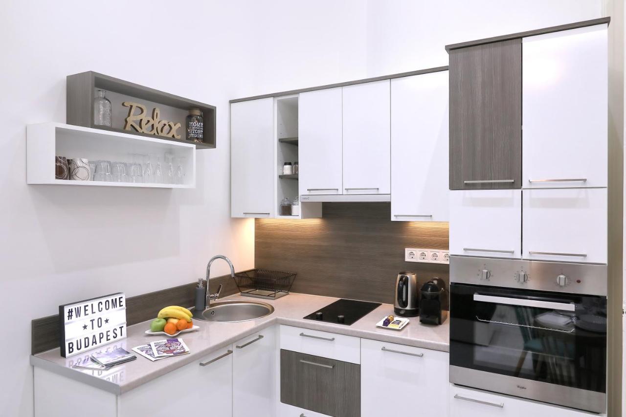 Boutique Residence Jokai - Apartment In The City Center Budapest Room photo